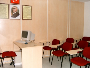 Ofislerimiz ve Eğitim Salonlarımız